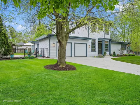 4557 Woodland Ave, Western Springs, IL 60558