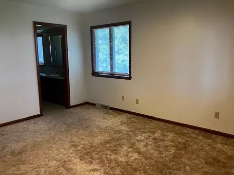 Bedroom - 4015 E 1st Rd, Mendota, IL 61342 photo 2 of 8