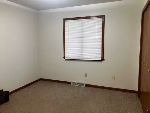 Bedroom - 4015 E 1st Rd, Mendota, IL 61342 photo 7 of 8