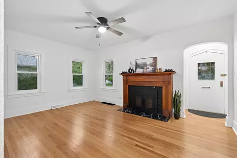 Living - 2905 13th Ave, Moline, IL 61265 photo 1 of 2
