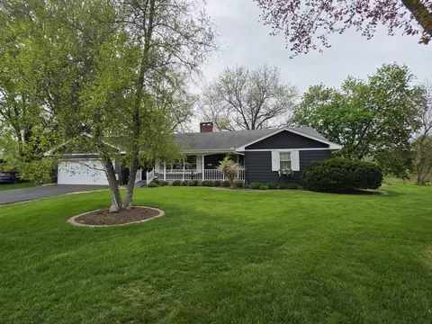 316 Tree Ln, Prophetstown, IL 61277