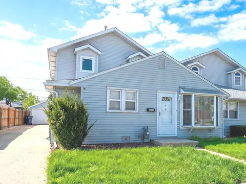4429 W 87th St, Hometown, IL 60456