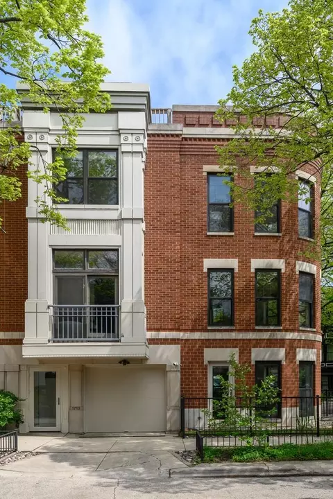 1713 N Bissell St, Chicago, IL 60614