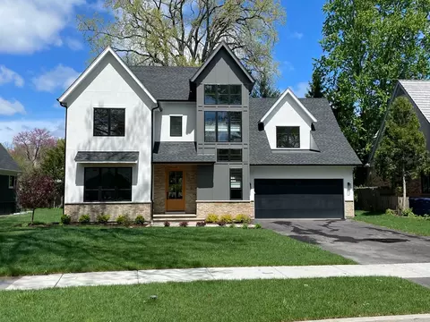 2938 Indianwood Rd, Wilmette, IL 60091