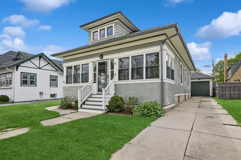 Other - 18 N Worth Ave, Elgin, IL 60123 photo 2 of 7