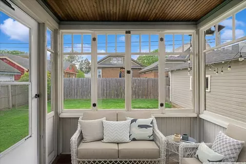 Exterior - 18 N Worth Ave, Elgin, IL 60123 photo 3 of 6