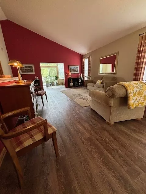 Living - 93 Netherlands Dr, Antioch, IL 60002 photo 2 of 5