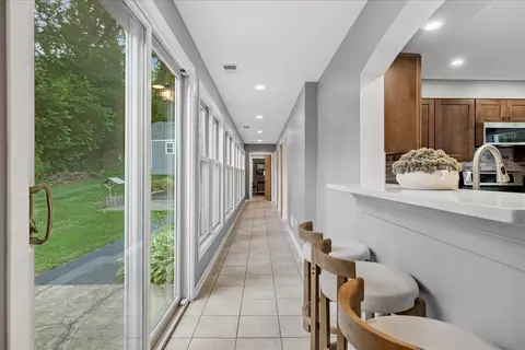 Entry Way - 166 Mohawk Trl, Algonquin, IL 60102 photo 4 of 4