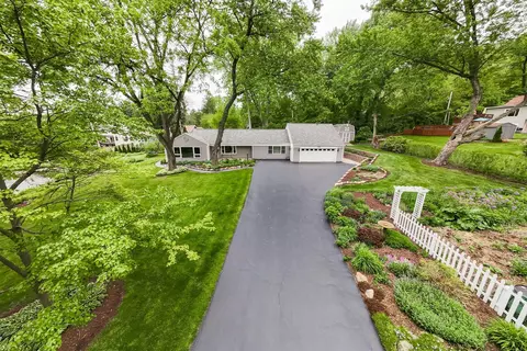 Exterior - 166 Mohawk Trl, Algonquin, IL 60102 photo 7 of 21