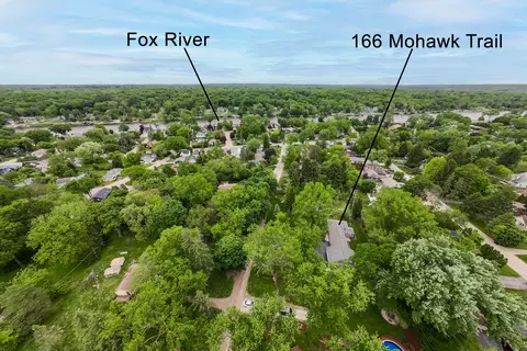View/Area - 166 Mohawk Trl, Algonquin, IL 60102 photo 2 of 5