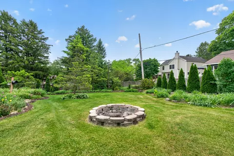 Exterior - 166 Mohawk Trl, Algonquin, IL 60102 photo 10 of 21