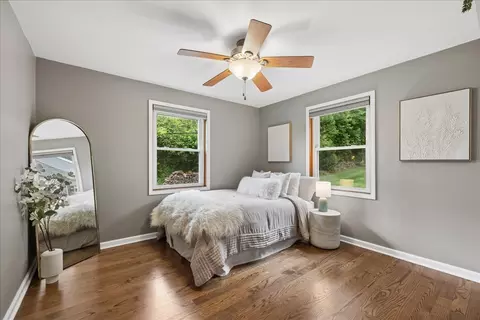 Bedroom - 166 Mohawk Trl, Algonquin, IL 60102 photo 3 of 3