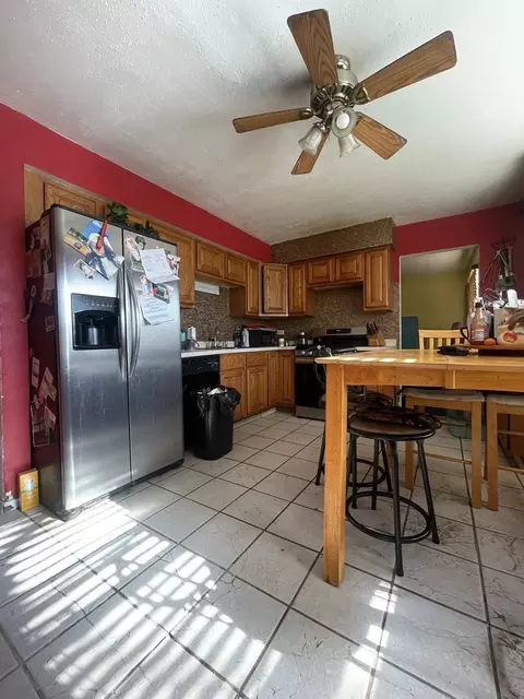Kitchen - 17723 Stonebridge Dr, Hazel Crest, IL 60429 photo 2 of 3