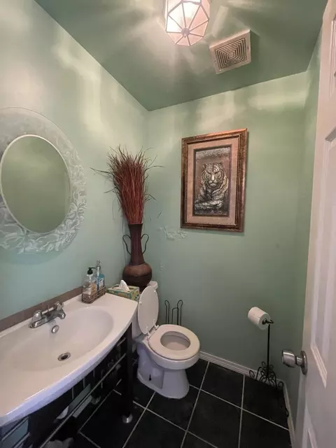 Bath - 17723 Stonebridge Dr, Hazel Crest, IL 60429 photo 1 of 3