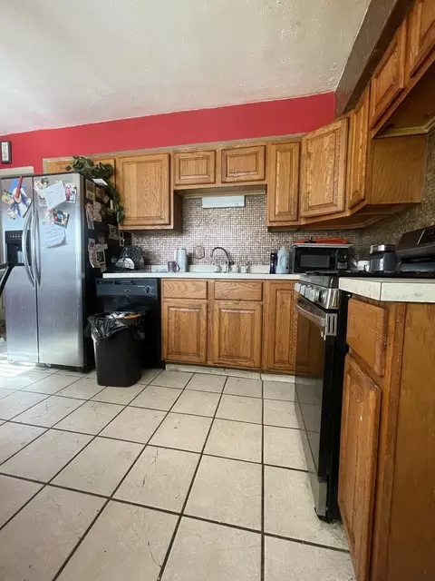 Kitchen - 17723 Stonebridge Dr, Hazel Crest, IL 60429 photo 1 of 3