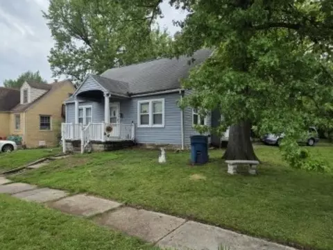 701 S 23rd St, Mount Vernon, IL 62864