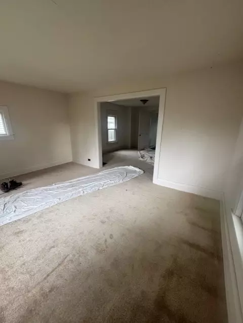 Living - 838 Spruce St, Aurora, IL 60506 photo 1 of 3