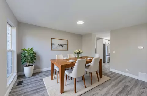 Dining - 153 Treehouse Rd, Matteson, IL 60443 photo 1 of 2