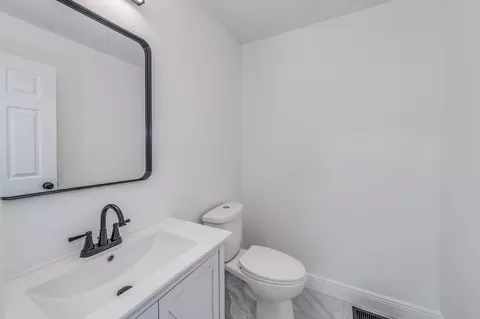 Bath - 153 Treehouse Rd, Matteson, IL 60443 photo 1 of 4