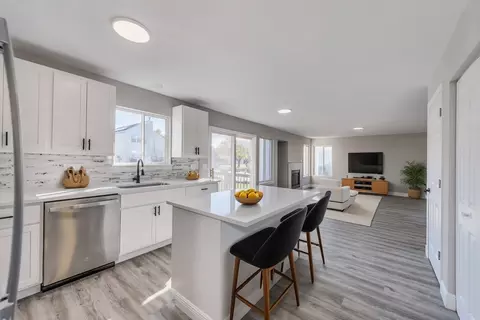 Kitchen - 153 Treehouse Rd, Matteson, IL 60443 photo 2 of 2