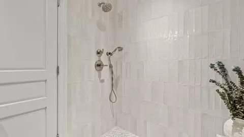 Bath - 1500 William St, River Forest, IL 60305 photo 7 of 8