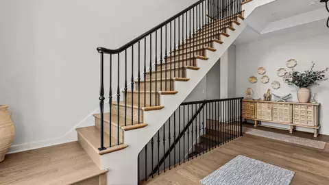 Entry Way - 1500 William St, River Forest, IL 60305 photo 2 of 4