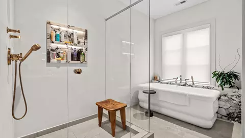Bath - 1500 William St, River Forest, IL 60305 photo 4 of 8