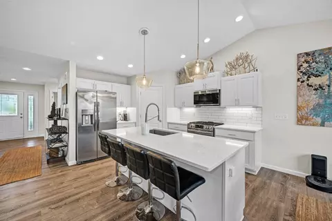 Kitchen - 277 Cassidy Rd, Normal, IL 61761 photo 1 of 3