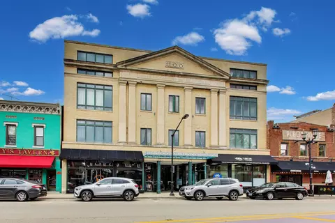 7509 Madison St #B3, Forest Park, IL 60130
