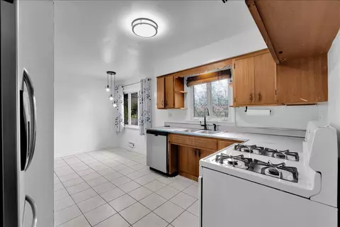 Kitchen - 64 E Benton St, Oswego, IL 60543 photo 1 of 3