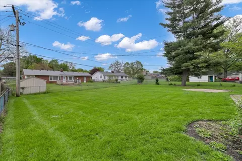 Exterior - 64 E Benton St, Oswego, IL 60543 photo 4 of 7