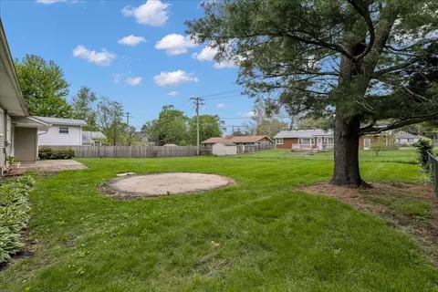 Exterior - 64 E Benton St, Oswego, IL 60543 photo 7 of 7