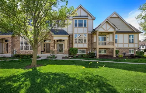 272 Bennett Dr, Carol Stream, IL 60188