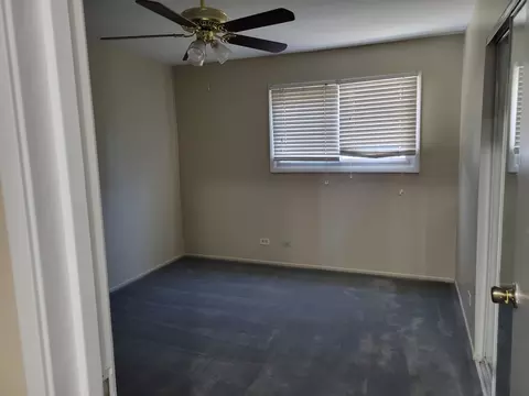 Bedroom - 483 Rustic Dr, Wheeling, IL 60090 photo 1 of 7
