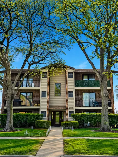 500 Valley Dr #100, Naperville, IL 60563