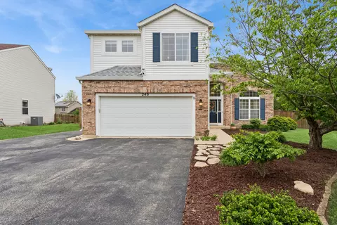 240 Paradise Pkwy, Oswego, IL 60543