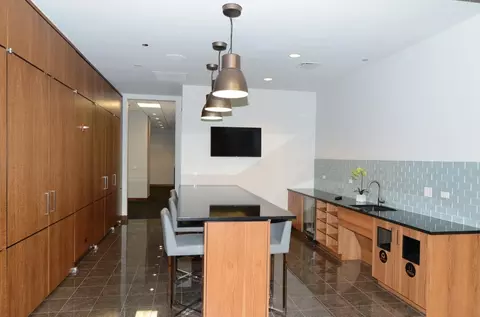 Kitchen - 420 E Waterside Dr #2214, Chicago, IL 60601 photo 4 of 4