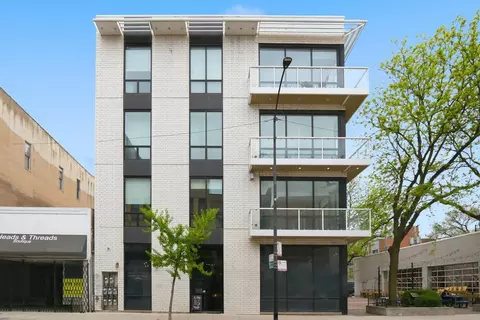 1258 N Milwaukee Ave #2N, Chicago, IL 60622