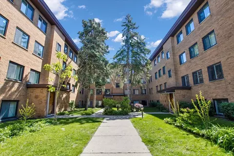 7351 N Ridge Blvd #1A, Chicago, IL 60645
