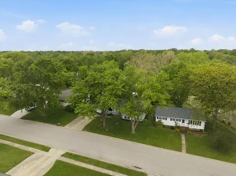 View/Area - 709 Kathleen Dr, Normal, IL 61761 photo 1 of 5