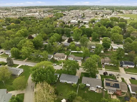 View/Area - 709 Kathleen Dr, Normal, IL 61761 photo 2 of 5