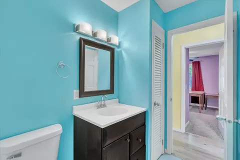 Bath - 603 12th Ave, Hampton, IL 61256 photo 2 of 3