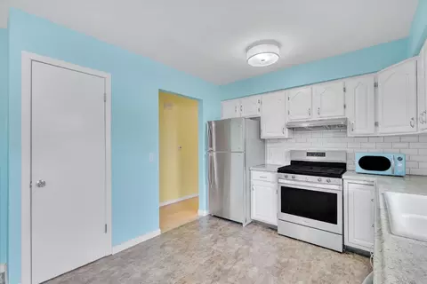 Kitchen - 603 12th Ave, Hampton, IL 61256 photo 2 of 3