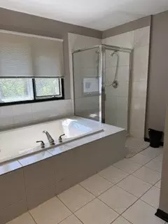 Bath - 3811 River Rd, Hazel Crest, IL 60429 photo 3 of 5