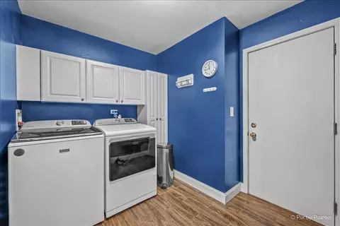 1461 Newcastle Ln, Bartlett, IL 60103 photo 11