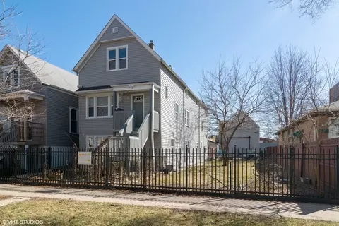 3707 W Mclean Ave, Chicago, IL 60647