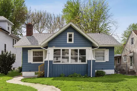 928 23rd St, Rock Island, IL 61201