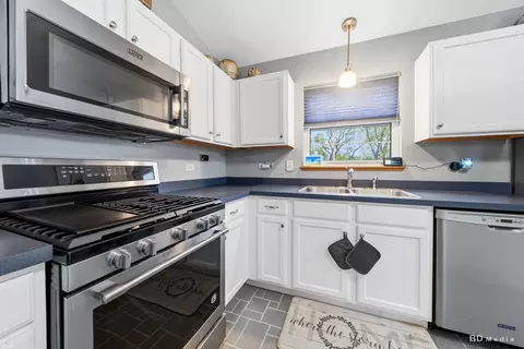 Kitchen - 25606 S Jonquil Ln, Monee, IL 60449 photo 1 of 4
