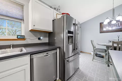 Kitchen - 25606 S Jonquil Ln, Monee, IL 60449 photo 3 of 4