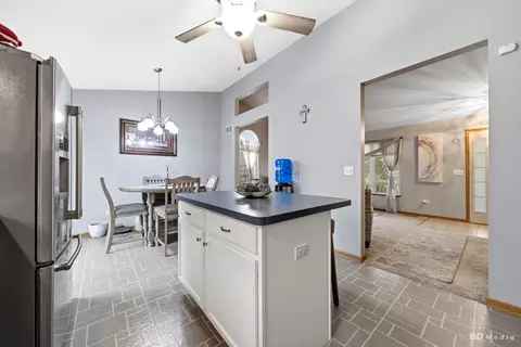 Kitchen - 25606 S Jonquil Ln, Monee, IL 60449 photo 4 of 4